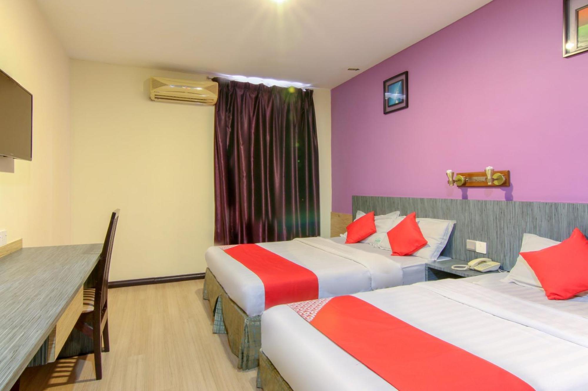 Super Oyo 43930 Hotel Esplanade SDK Exterior foto